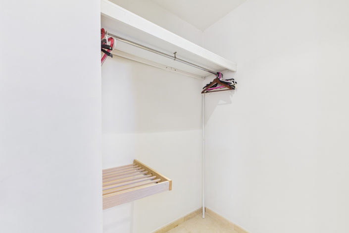 Image No.25-3 Bed Apartment for sale