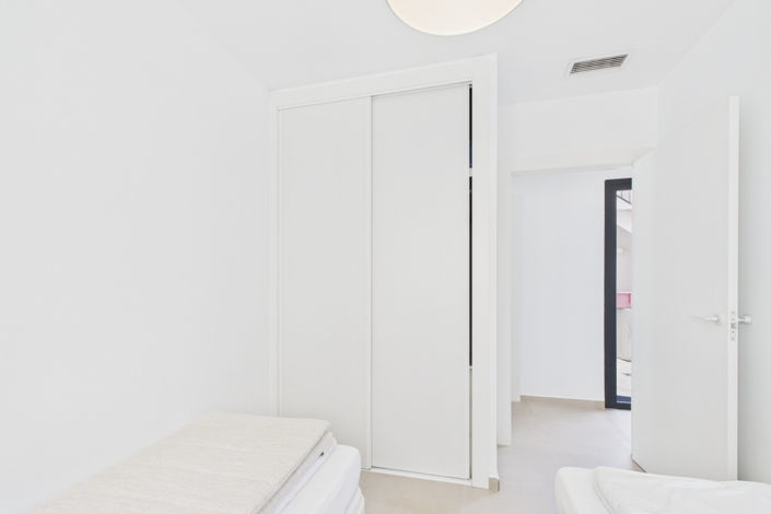 Image No.27-3 Bed Villa for sale