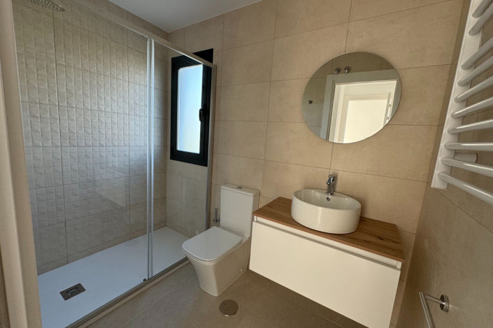 Image No.10-2 Bed Apartment for sale