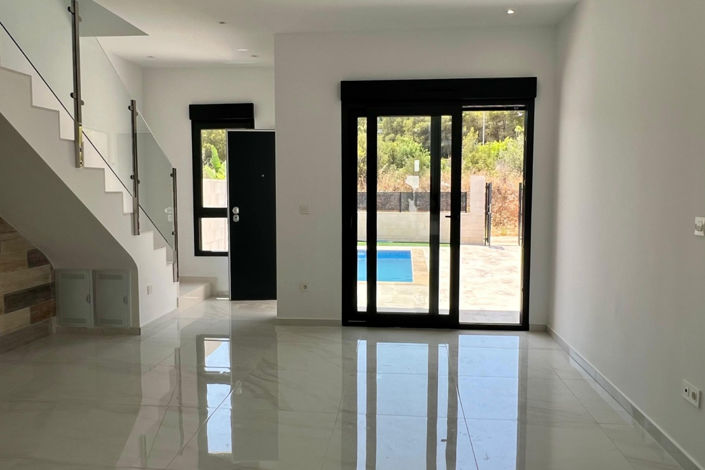 Image No.9-3 Bed Villa for sale