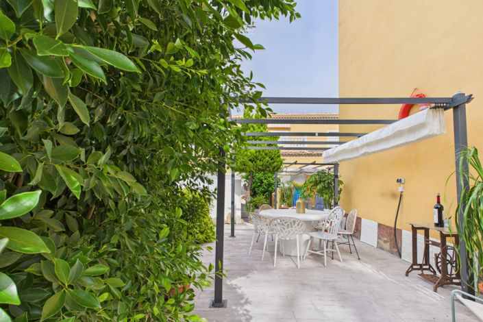 Image No.13-2 Bed Townhouse for sale