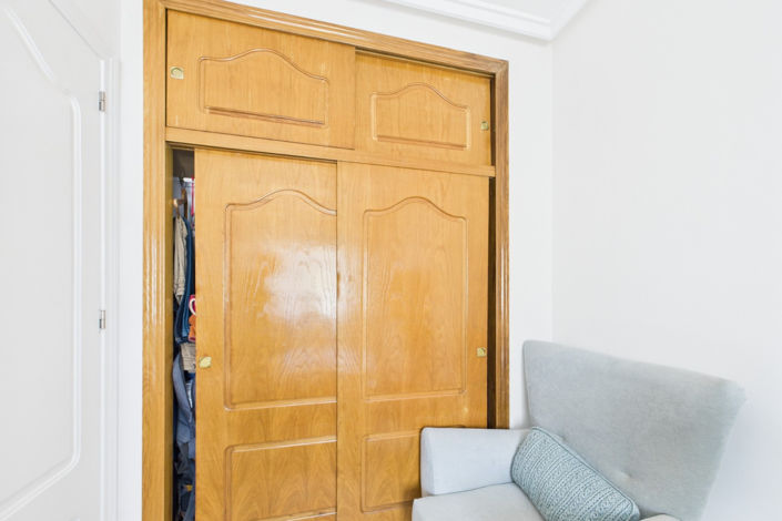 Image No.15-2 Bed Townhouse for sale