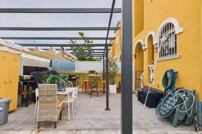 Image No.14-2 Bed Townhouse for sale