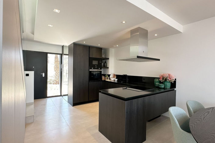 Image No.12-3 Bed Villa for sale