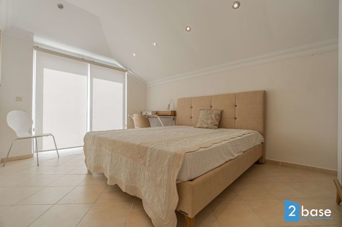 Image No.31-3 Bed Penthouse for sale