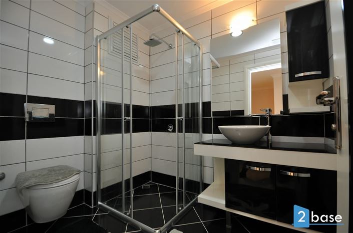 Image No.25-2 Bed Apartment for sale