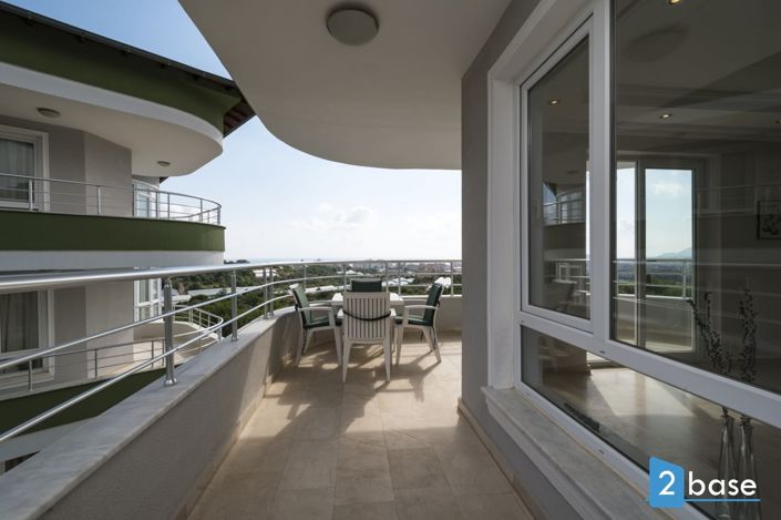 Image No.26-3 Bed Penthouse for sale