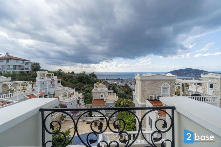 Image No.29-3 Bed Villa for sale