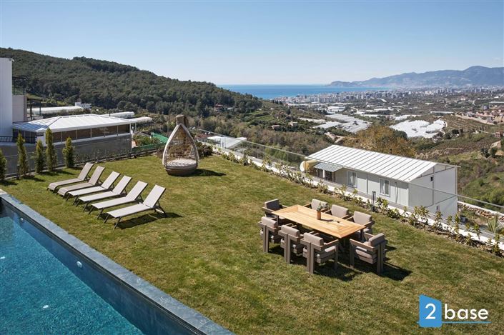 Image No.3-5 Bed Villa for sale