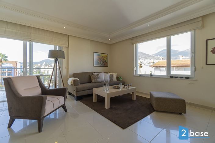 Image No.10-3 Bed Apartment for sale