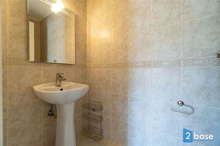 Image No.20-2 Bed Apartment for sale