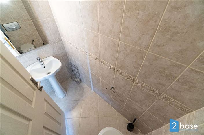 Image No.25-2 Bed Apartment for sale