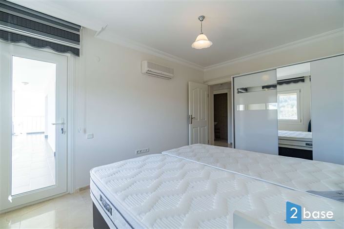 Image No.24-2 Bed Apartment for sale