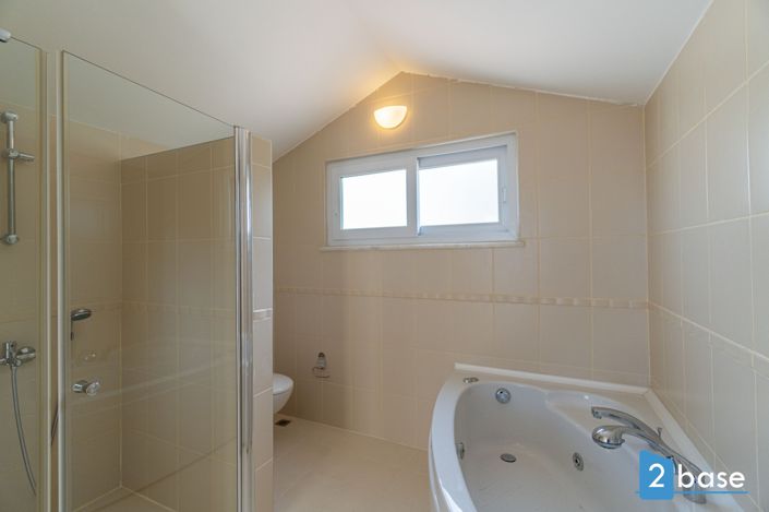 Image No.28-3 Bed Penthouse for sale