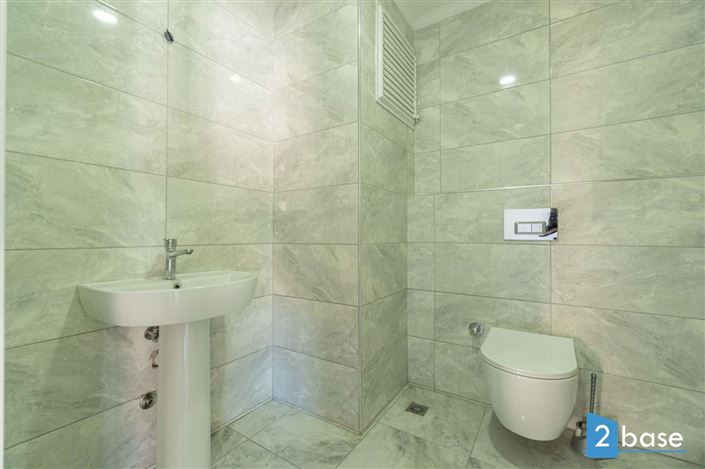 Image No.15-4 Bed Penthouse for sale