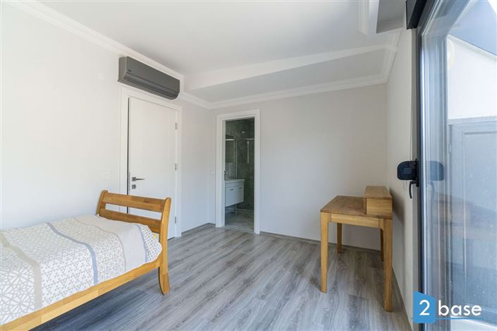 Image No.20-4 Bed Penthouse for sale