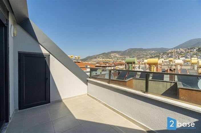 Image No.21-4 Bed Penthouse for sale