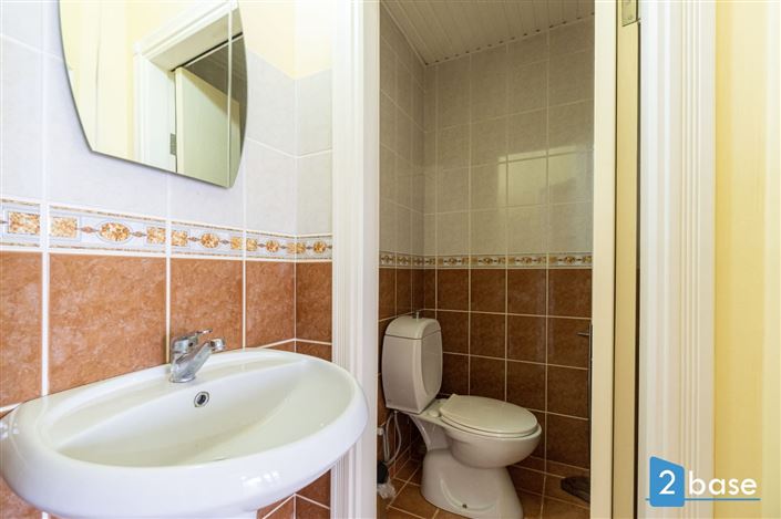 Image No.16-2 Bed Apartment for sale