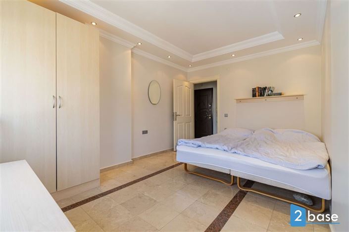 Image No.25-2 Bed Apartment for sale