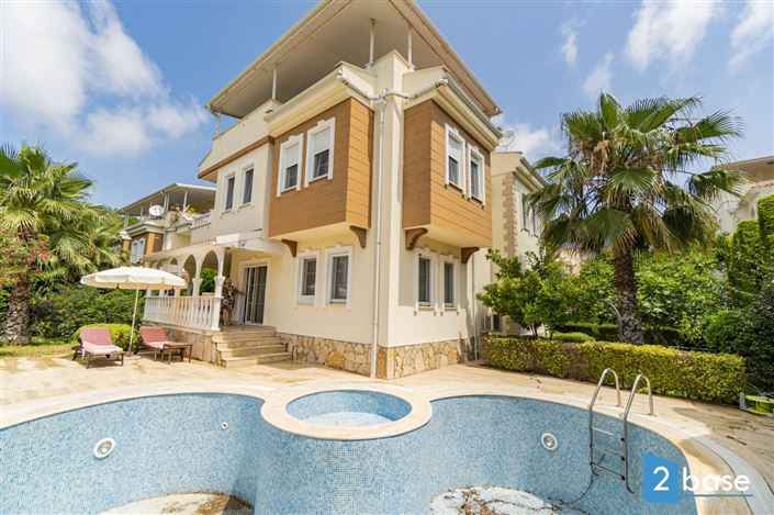 Image No.14-4 Bed Villa for sale