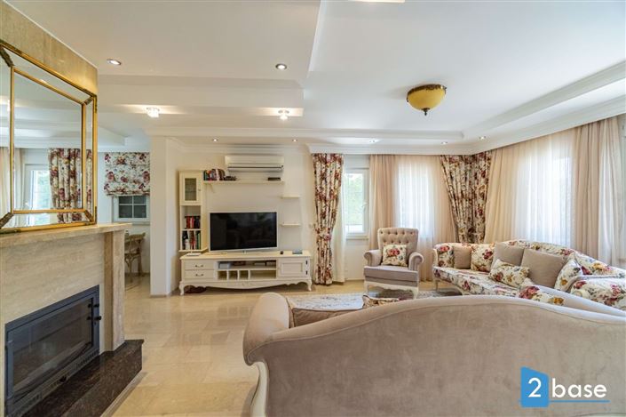 Image No.15-4 Bed Villa for sale