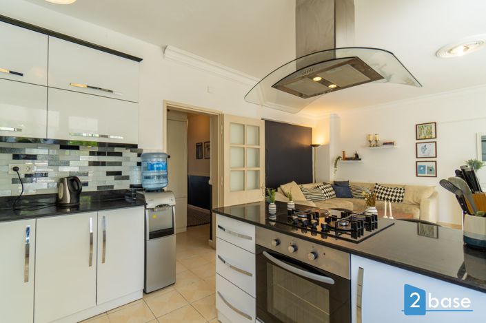 Image No.20-2 Bed Apartment for sale