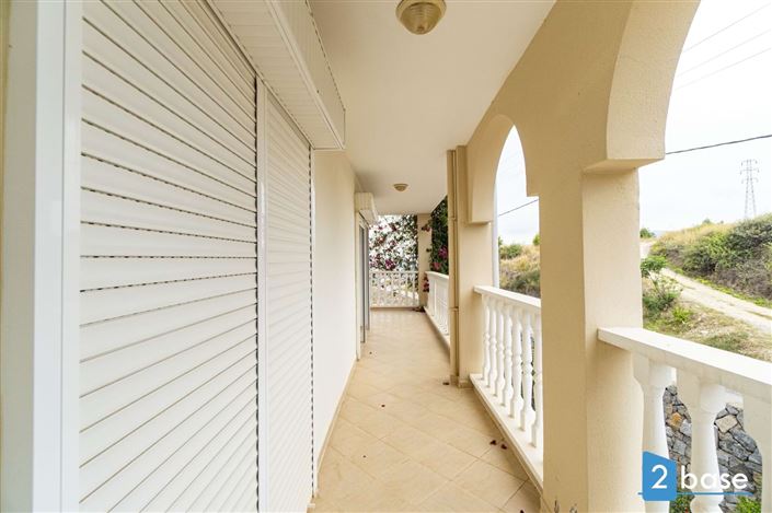 Image No.21-2 Bed Apartment for sale