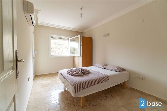 Image No.23-2 Bed Apartment for sale