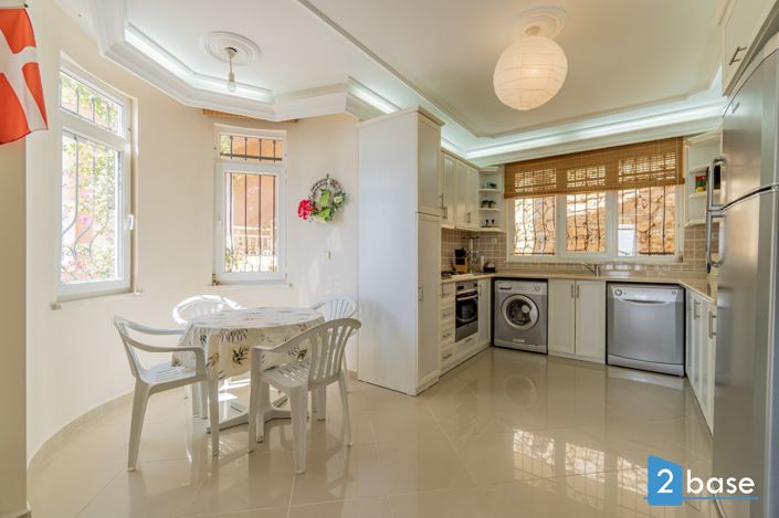 Image No.18-3 Bed Penthouse for sale