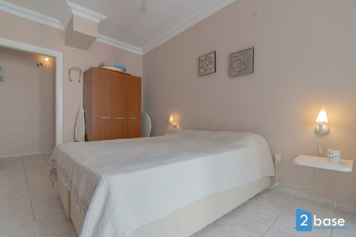 Image No.23-2 Bed Apartment for sale