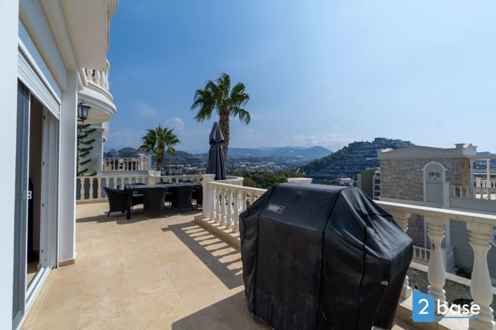 Image No.28-4 Bed Villa for sale