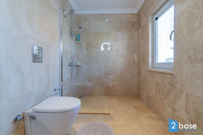 Image No.29-4 Bed Villa for sale