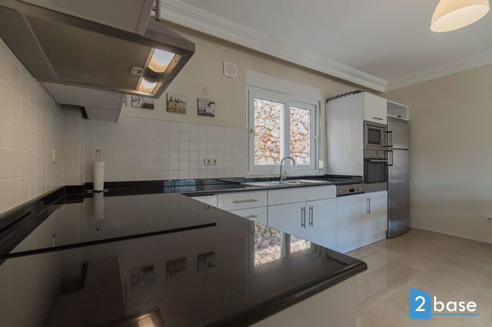 Image No.16-3 Bed Apartment for sale