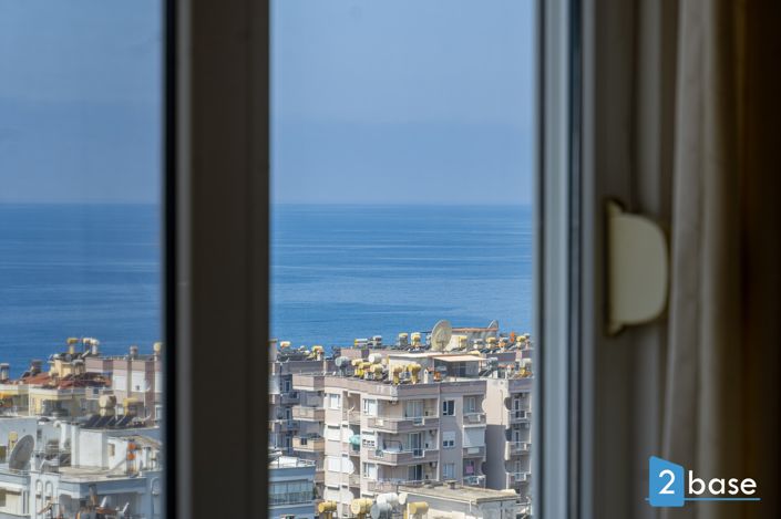 Image No.19-4 Bed Penthouse for sale