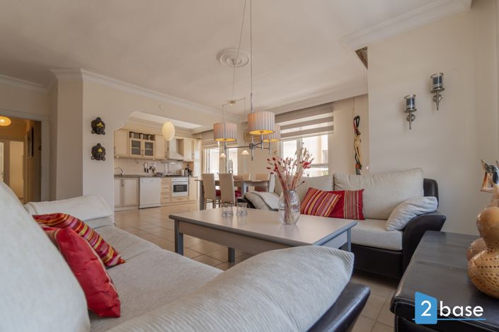 Image No.12-3 Bed Apartment for sale