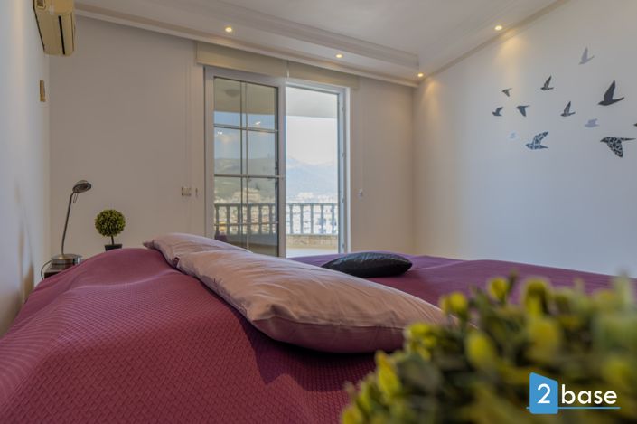 Image No.16-4 Bed Penthouse for sale