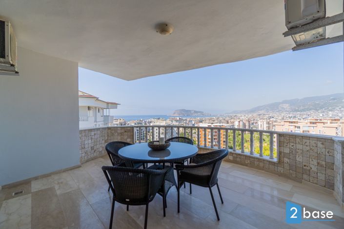 Image No.22-4 Bed Penthouse for sale