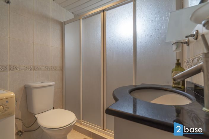 Image No.28-2 Bed Apartment for sale