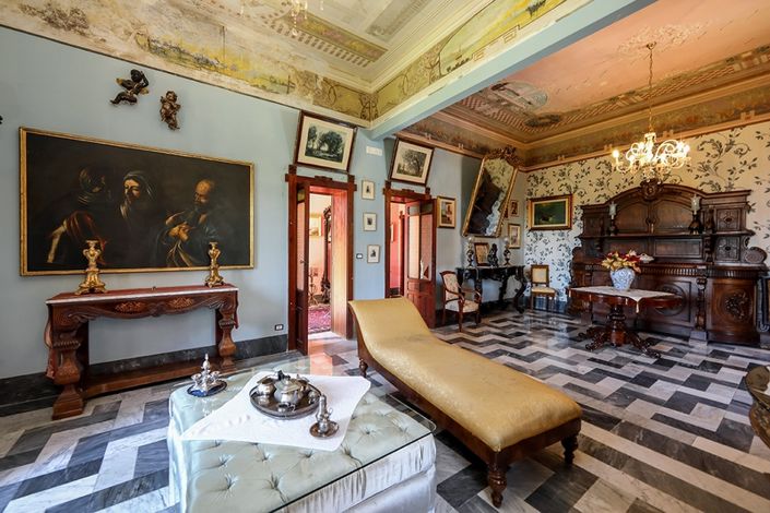 Image No.7-4 Bed Villa for sale