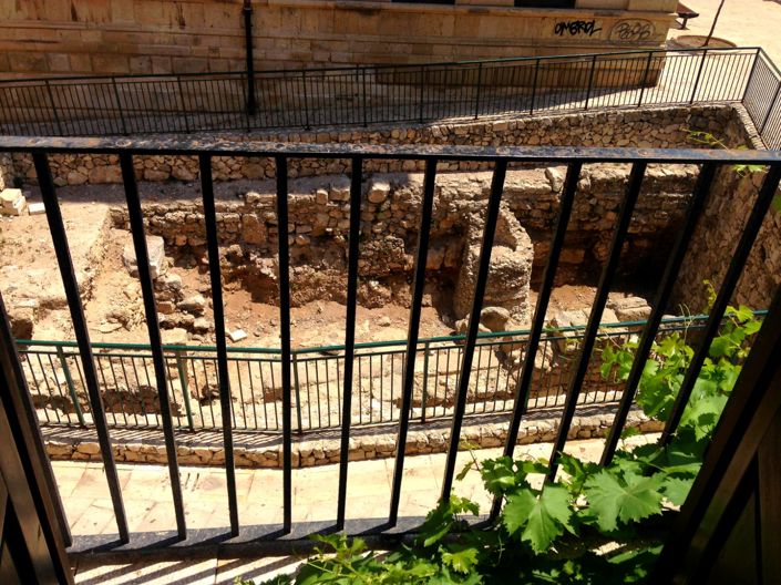 Image No.22-2 Bed Property for sale