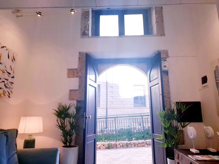 Image No.4-2 Bed Property for sale