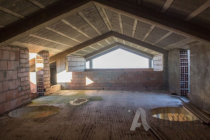 Image No.14-3 Bed Villa for sale