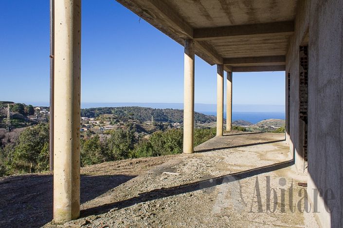 Image No.15-3 Bed Villa for sale