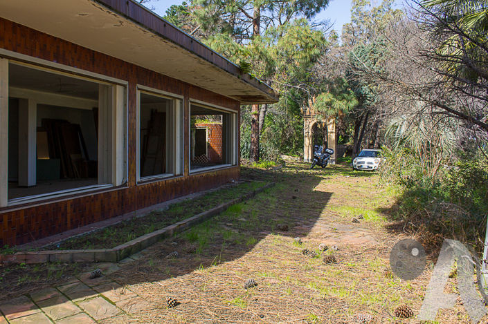 Image No.20-8 Bed Villa for sale