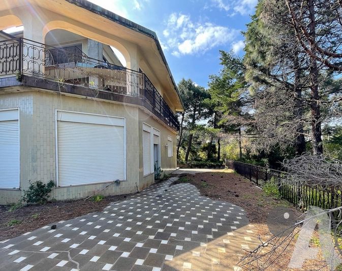 Image No.6-8 Bed Villa for sale