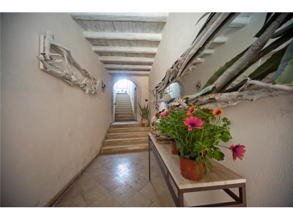 Image No.3-5 Bed Property for sale