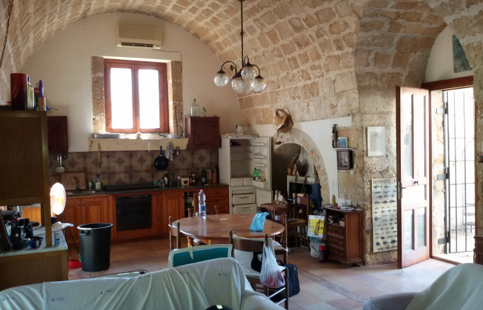 Image No.7-5 Bed House for sale