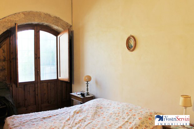 Image No.9-5 Bed House for sale