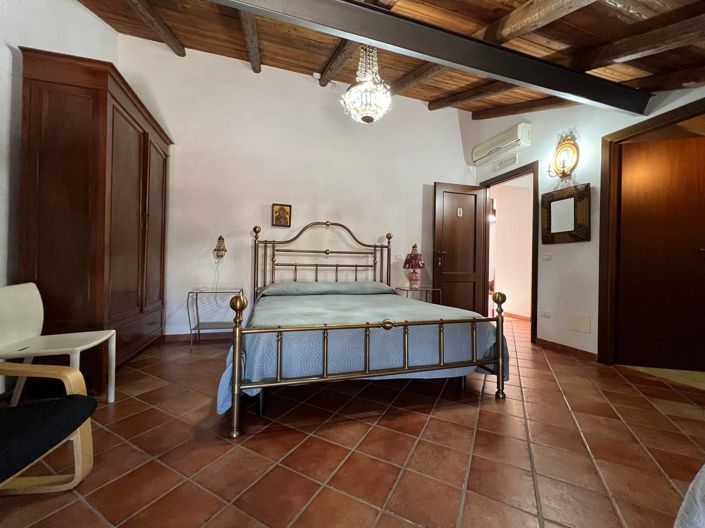 Image No.13-7 Bed Villa for sale