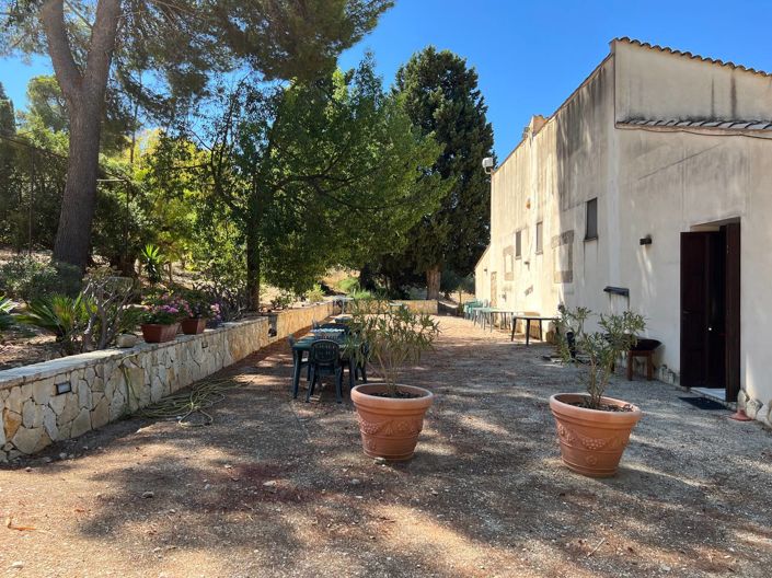 Image No.25-7 Bed Villa for sale